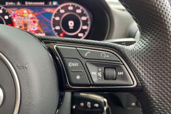 Audi Q2 Black Edition