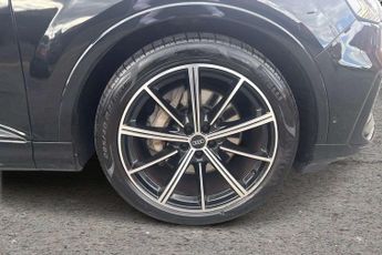 Audi Q7 Black Edition