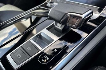 Audi Q7 S Line
