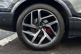 Audi Q6 Edition 1