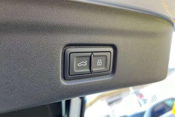 Audi Q6 S Line