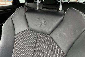Audi Q3 Black Edition