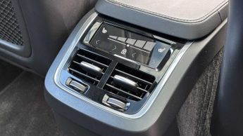 Volvo XC90 Plus