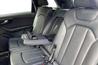 Audi Q7 S Line