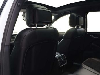 Porsche Macan Estate 