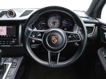 Porsche Macan Estate 