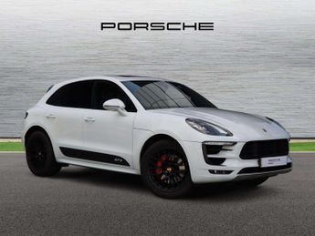 Porsche Macan Estate 