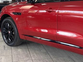 Jaguar F-PACE R-Dynamic Black