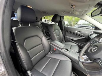 Mercedes-Benz GLA Sport