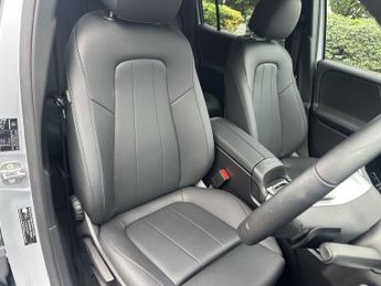 Mercedes-Benz EQB Sport Executive