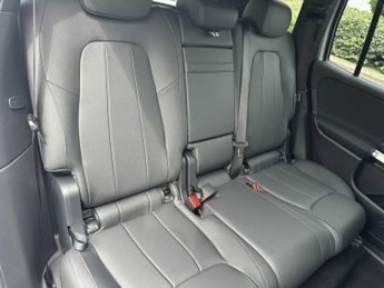 Mercedes-Benz EQB Sport Executive