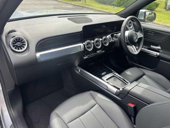 Mercedes-Benz EQB Sport Executive