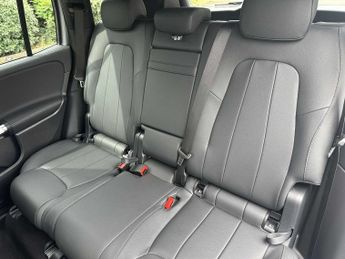 Mercedes-Benz EQB Sport Executive