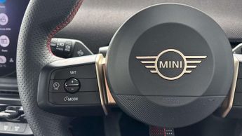 MINI Cooper SE Sport