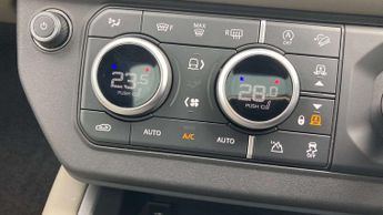 Land Rover Defender X-Dynamic SE