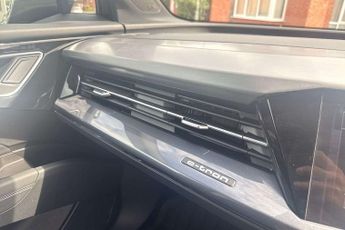 Audi Q4 Black Edition