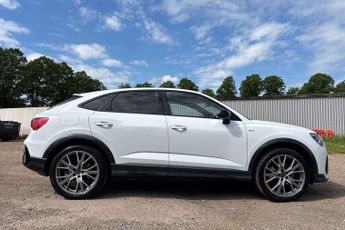 Audi Q3 Black Edition