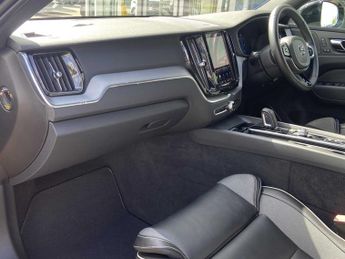 Volvo XC60 R DESIGN Pro