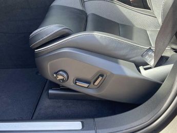 Volvo XC60 R DESIGN Pro