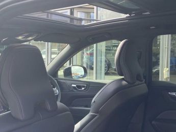 Volvo XC60 R DESIGN Pro