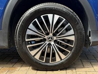 Mercedes-Benz EQB Sport Executive