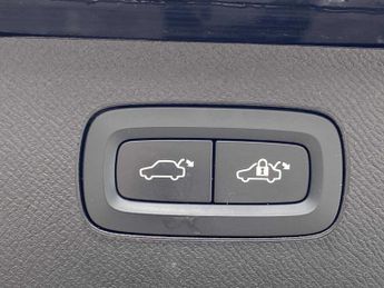 Volvo XC90 Plus