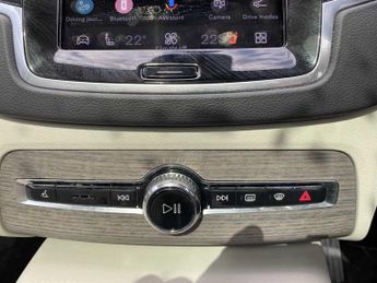 Volvo XC90 Plus