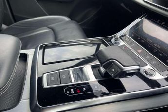 Audi Q7 S Line