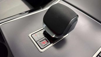 Land Rover Range Rover Velar Dynamic SE