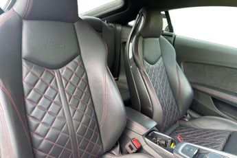 Audi TT TTS Black Edition