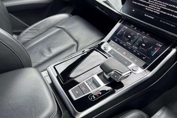 Audi Q7 Black Edition
