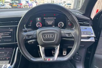 Audi Q7 Black Edition