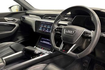 Audi E-Tron Black Edition