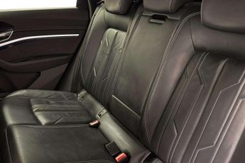 Audi E-Tron Black Edition
