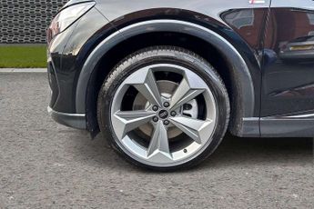 Audi Q4 Black Edition
