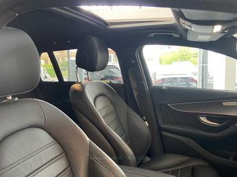 Mercedes-Benz EQC AMG Line
