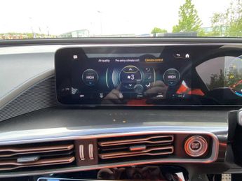 Mercedes-Benz EQC AMG Line