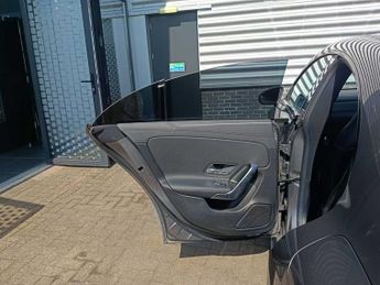 Mercedes-Benz Cla AMG Line
