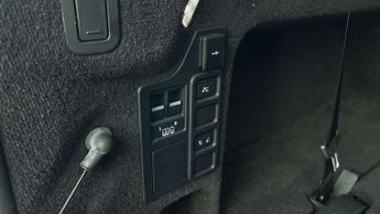 Land Rover Discovery R-Dynamic SE