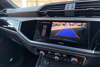 Audi Q3 Black Edition