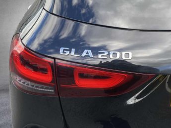 Mercedes-Benz GLA AMG Line