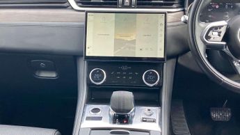 Jaguar F-PACE S