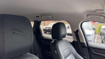 Jaguar F-PACE S