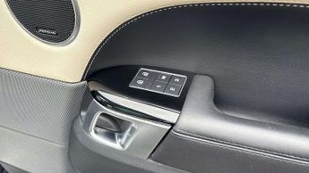 Land Rover Range Rover Sport HSE Silver