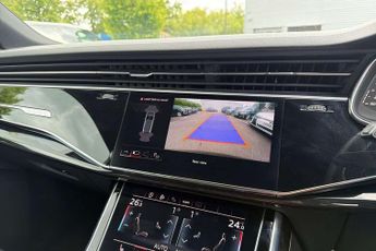 Audi Q7 Black Edition