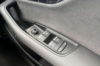 Audi Q7 SQ7 Black Edition