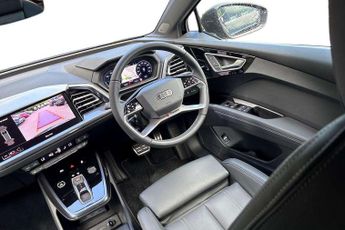Audi Q4 S Line