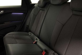 Audi Q4 S Line