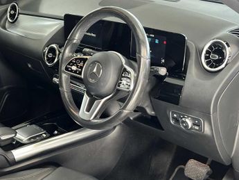Mercedes-Benz GLA Sport