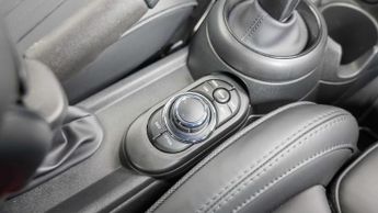 MINI Hatchback Cooper Exclusive